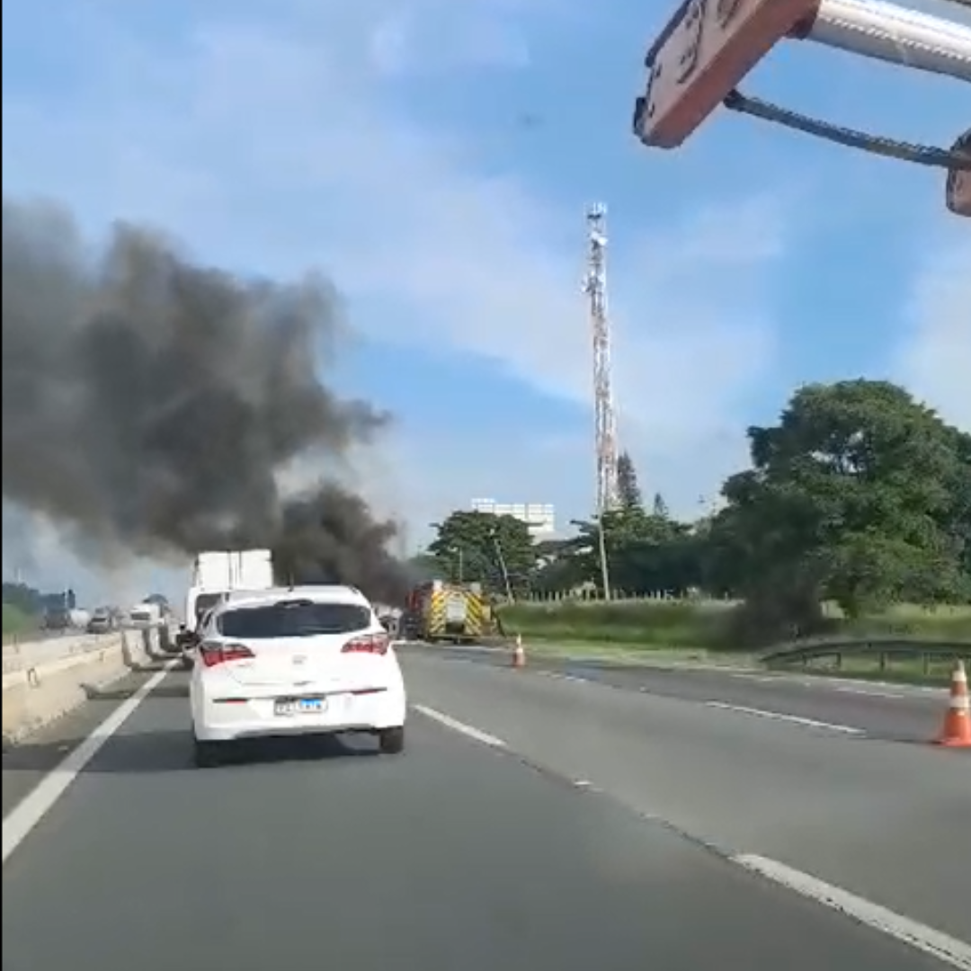 Carreta Pega Fogo Na Rodovia Anhanguera Em Limeira Todo Dia