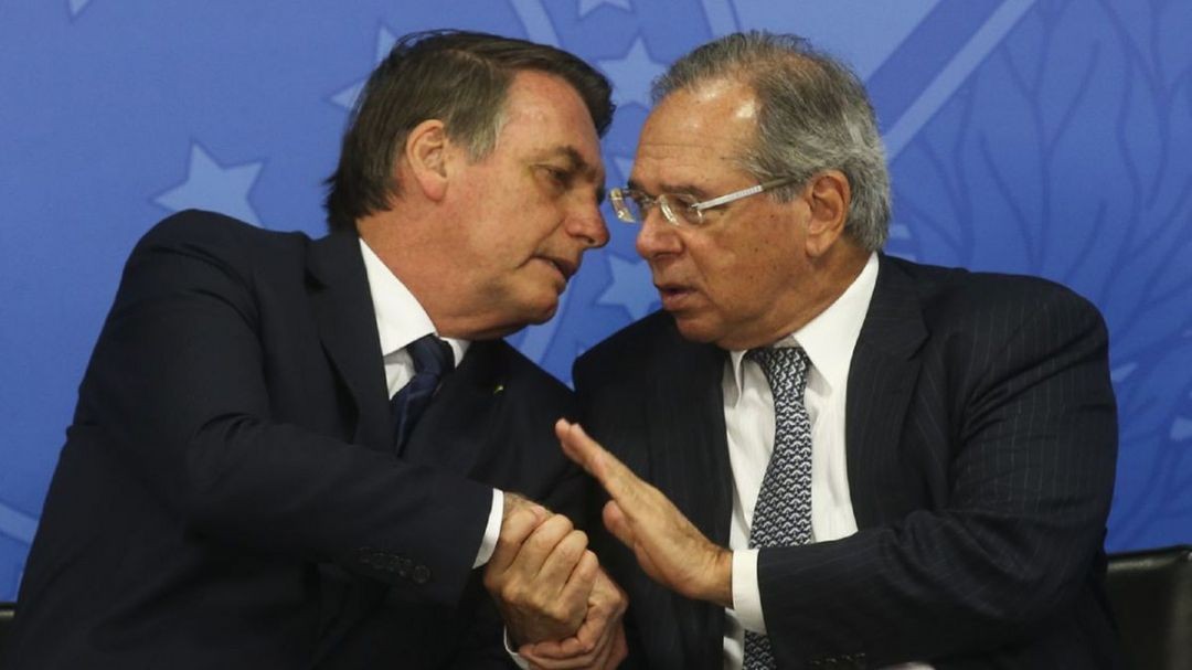 Durante a campanha eleitoral de 2018, Bolsonaro afirmou que seu até então assessor econômico Paulo Guedes havia formulado proposta de reforma do IR com isenção para rendas de até cinco salários