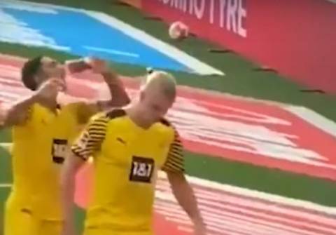 Jude Bellingham, do Borussia Dortmund, não se incomodou com torcida rival após gol de Haaland – Reprodução/Twitter