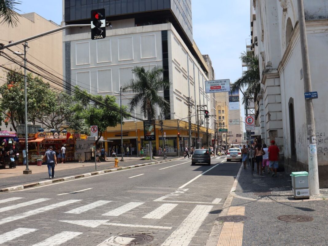 Campinas inicia obras na rua José Paulino, em área central, nesta