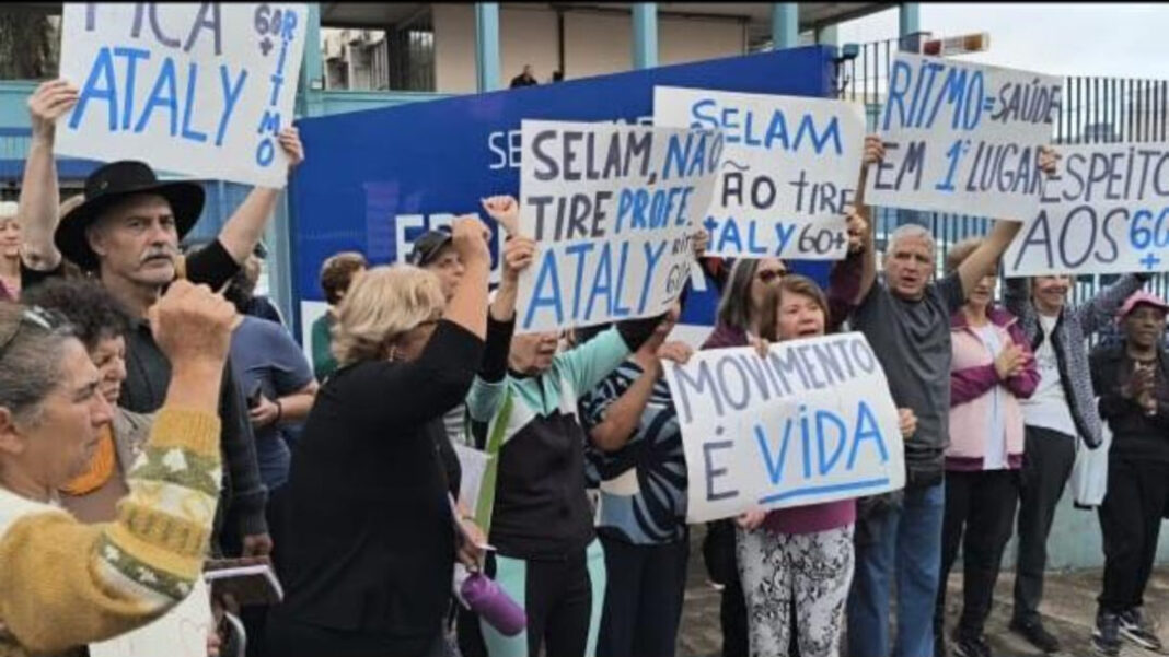SITE - FOTOS = PROTESTO PROFS PIRACICABA