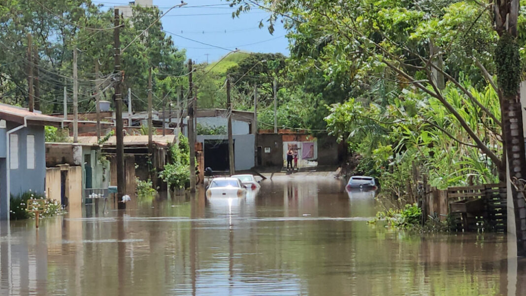 ALAGAMENTO QUILOMBO VILA DIVA MATÃO SUMARÉ SITE - FOTOS (4)
