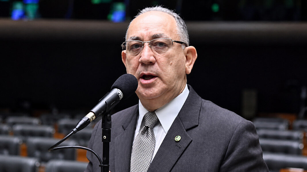 Orador em Plenário Parlamentar